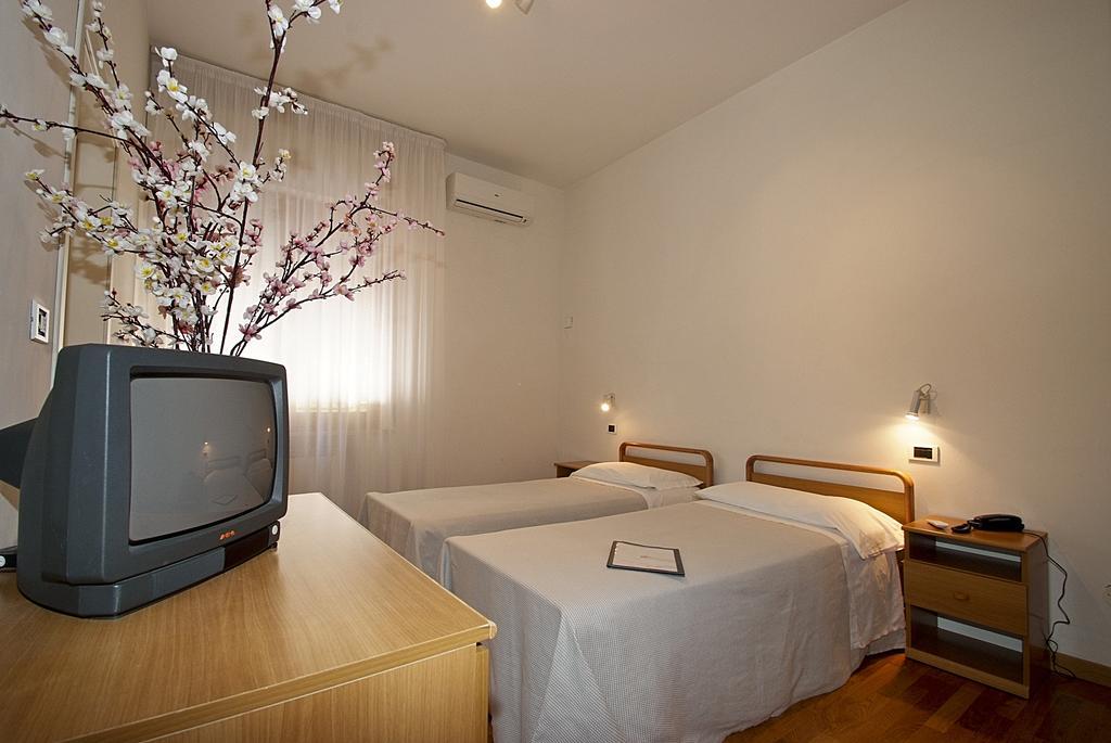 Hotel Mediterraneo Chianciano Terme Quarto foto