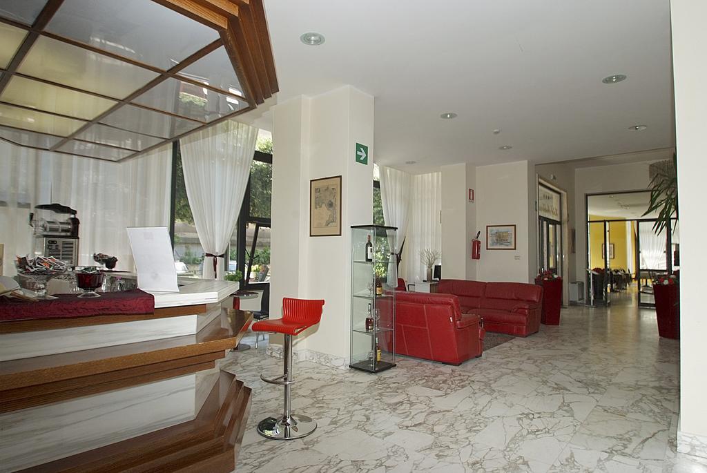 Hotel Mediterraneo Chianciano Terme Exterior foto